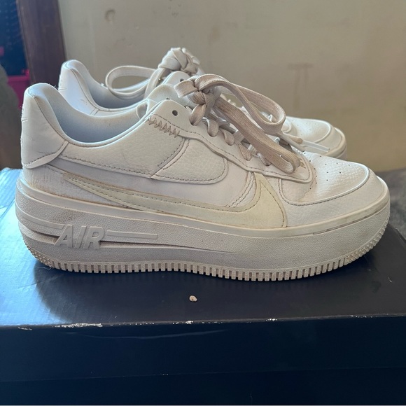 Nike Air Force 1 White Platform Sneakers - Picture 4 of 7